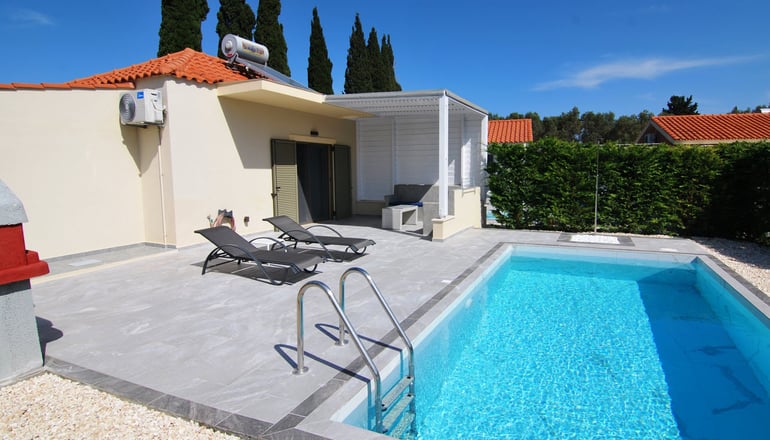 Cypress Garden Villas - Σβορωνάτα, Κεφαλονιά