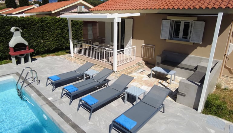 Cypress Garden Villas - Σβορωνάτα, Κεφαλονιά