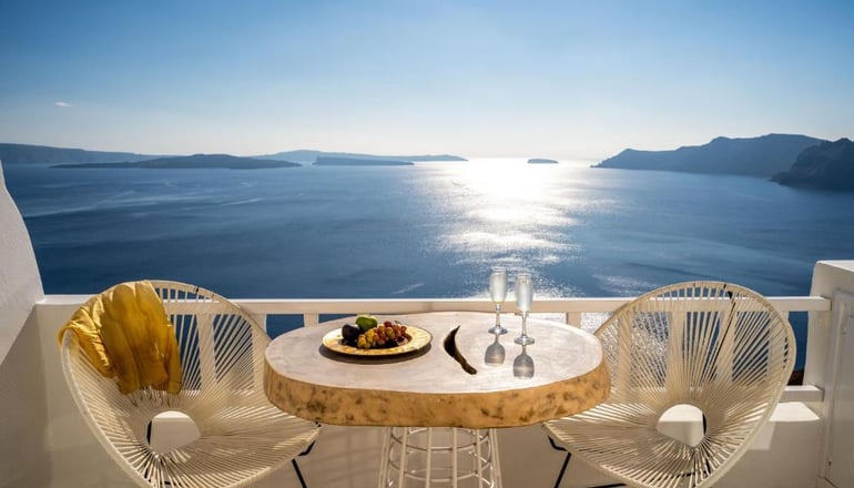 Delfini Hotel Santorini