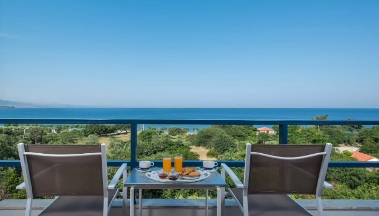 Delfinia Hotel & Bungalows