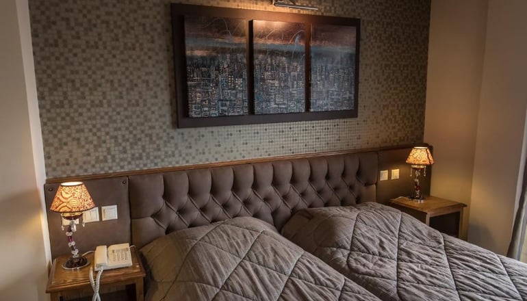 Deluxe Hotel Anesis