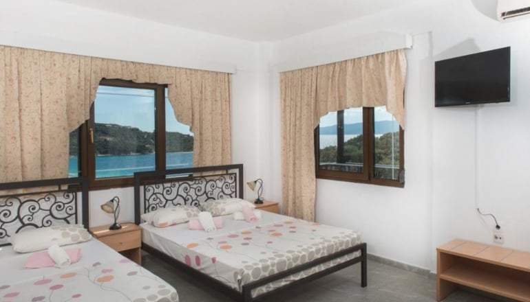 Demi Studios, Αμμουλιανή