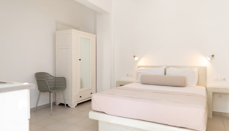 Depis Place Studios & Apartments