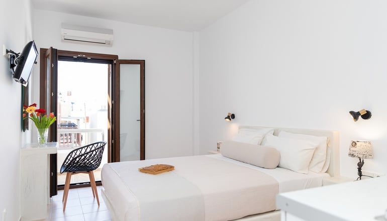 Depis Place Studios & Apartments