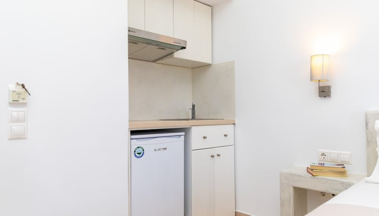 Depis Place Studios & Apartments