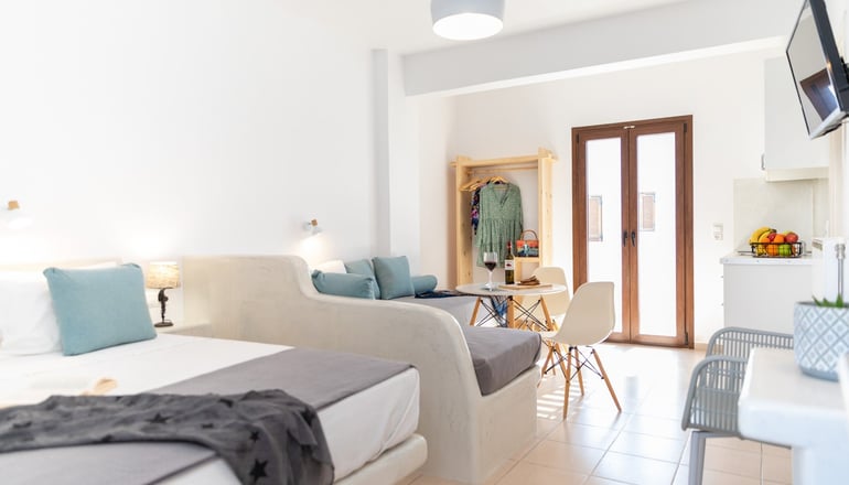 Depis Place Studios & Apartments