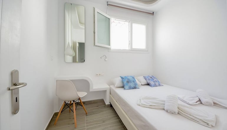 Depis Suites & Apartments