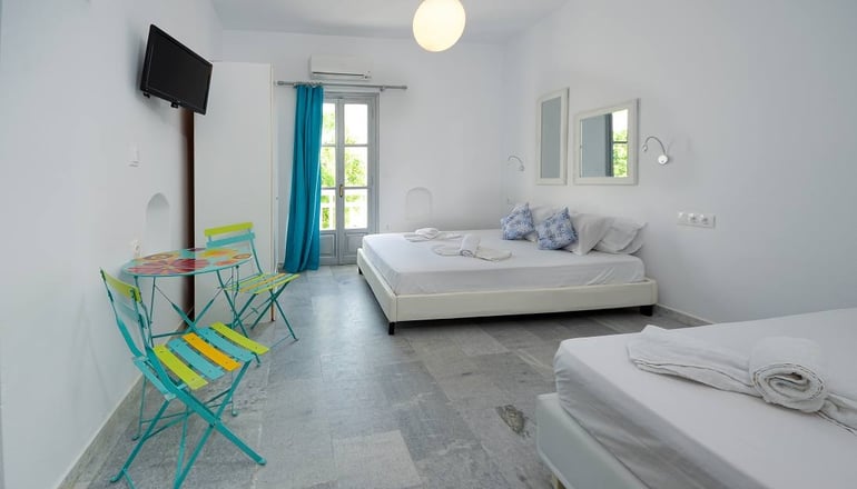 Depis Suites & Apartments