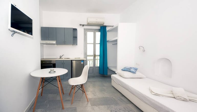 Depis Suites & Apartments