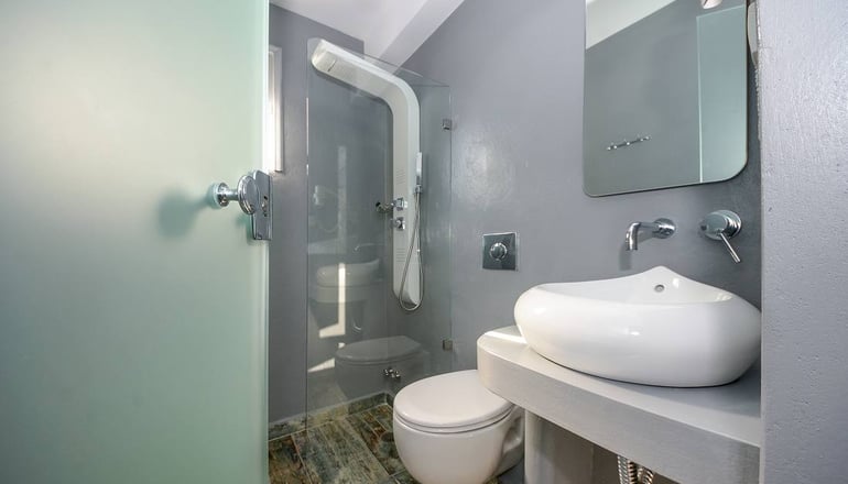 Depis Suites & Apartments