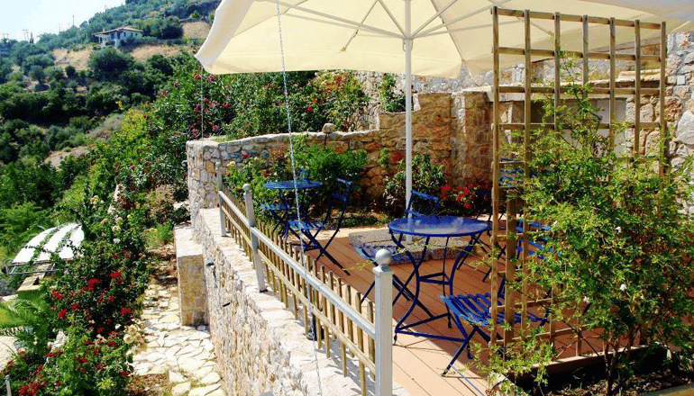 Dio Guesthouses - Λεωνίδιο, Αρκαδία