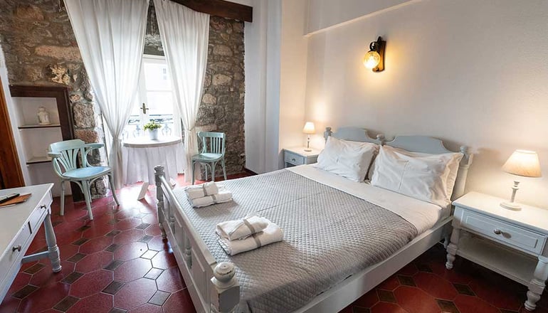 Dionysos Hotel - Πόρος