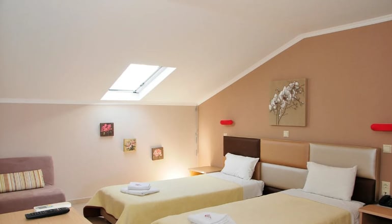 Dionysos Hotel - Πολύχρονο, Χαλκιδική