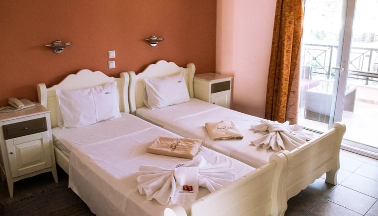 Dionysos Hotel - Πολύχρονο, Χαλκιδική