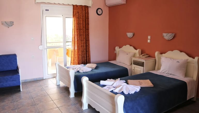 Dionysos Hotel - Πολύχρονο, Χαλκιδική