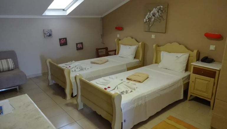 Dionysos Hotel - Πολύχρονο, Χαλκιδική