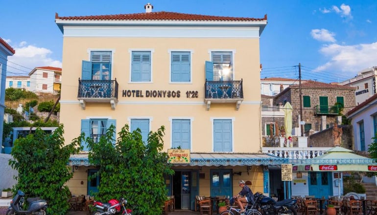 Dionysos Hotel - Πόρος