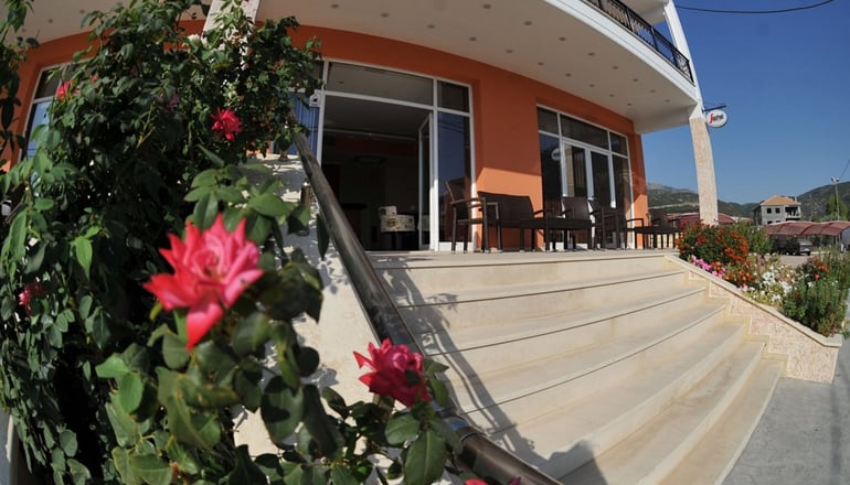 Dionysos Luxury Apartments