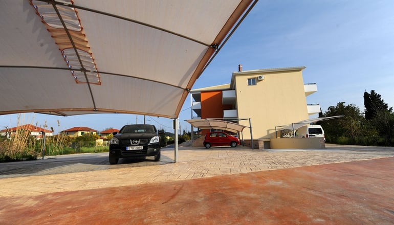 Dionysos Luxury Apartments