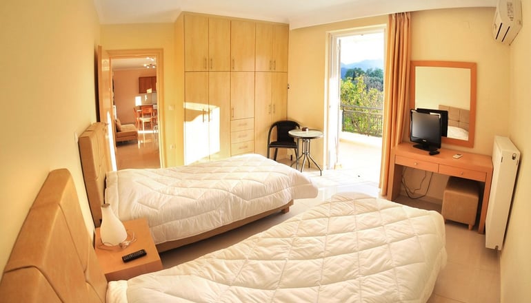 Dionysos Luxury Apartments - Νυδρί, Λευκάδα