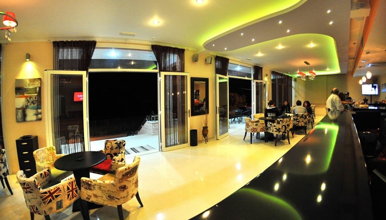 Dionysos Luxury Apartments