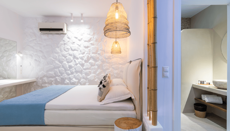 Dolphin Kastraki Studios & Apartments