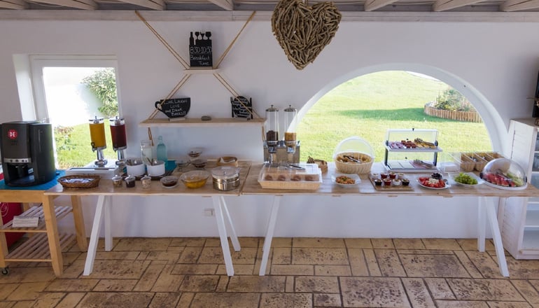 Dolphin Kastraki Studios & Apartments