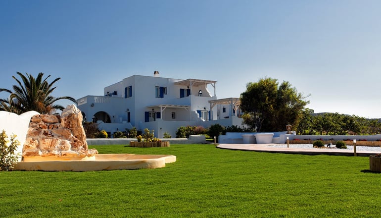 Dolphin Kastraki Studios & Apartments