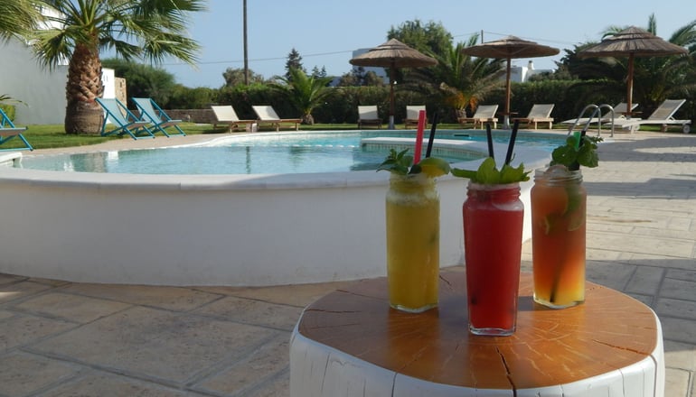 Dolphin Kastraki Studios & Apartments