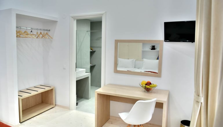 4* Douskos Port House - Ύδρα