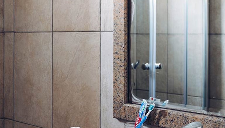 Drymna Hotel - Τριζόνια, Φωκίδα