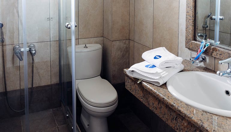 Drymna Hotel - Τριζόνια, Φωκίδα