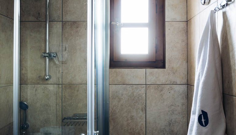 Drymna Hotel - Τριζόνια, Φωκίδα