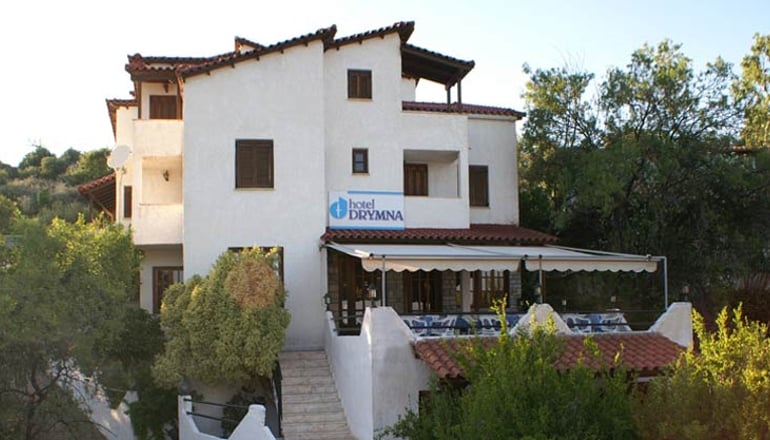 Drymna Hotel - Τριζόνια, Φωκίδα