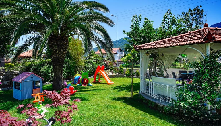 Edem Studios and Apartments