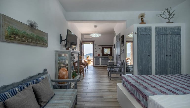 ELaiolithos Luxury Retreat - Νάξος