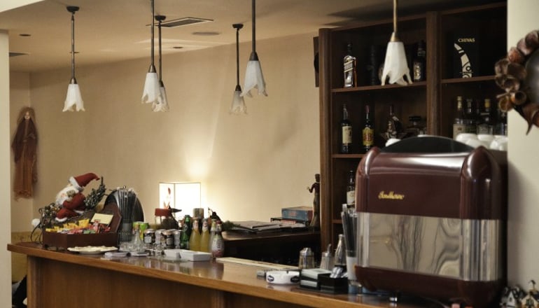 Elatou Hotel