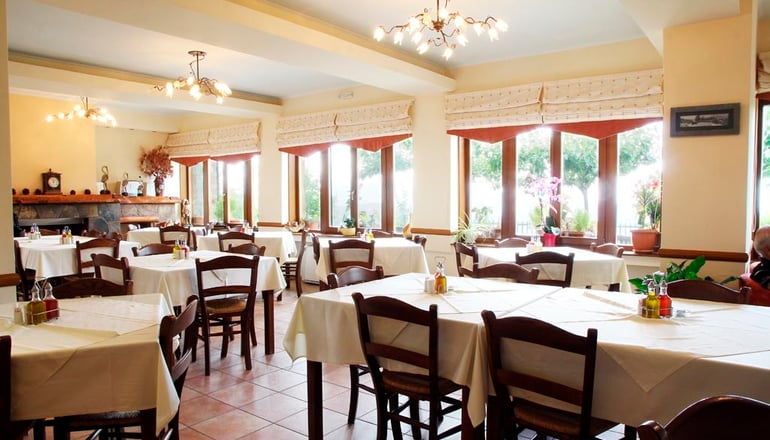 Elatou Hotel