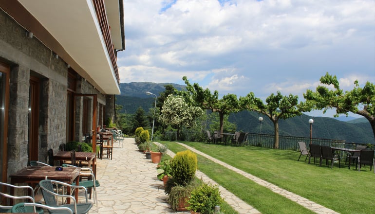 Elatou Hotel