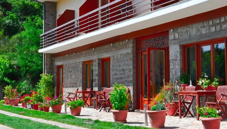 Elatou Hotel