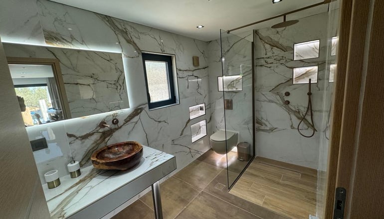 Element of Diros - Πύργος Διρού