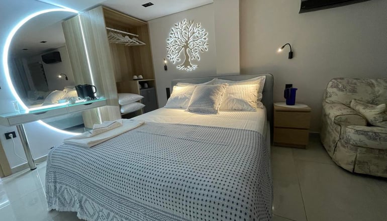 Element of Diros - Πύργος Διρού