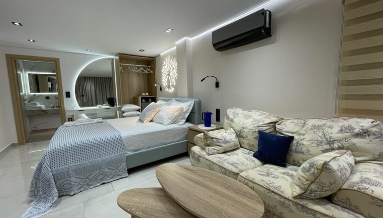 Element of Diros - Πύργος Διρού