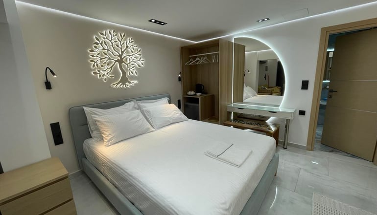 Element of Diros - Πύργος Διρού