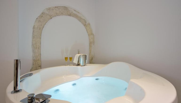 Elia Portou Luxury Residence