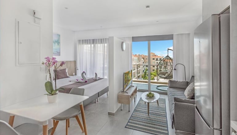 4* Elysia Park
