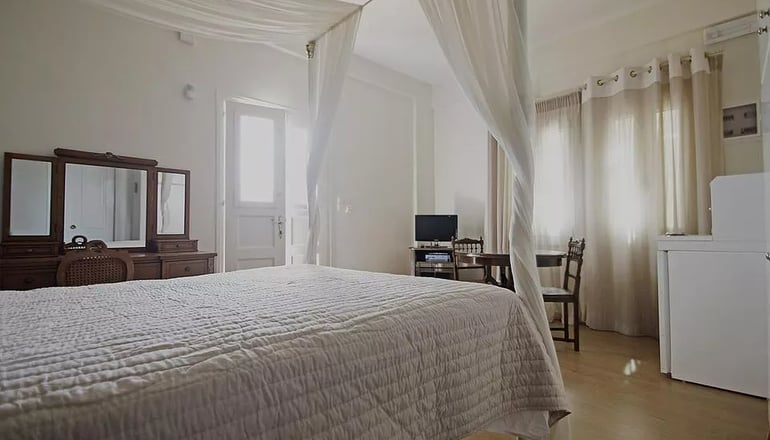 Emilia Luxury Apartments - Μέγας Γιαλός, Σύρος