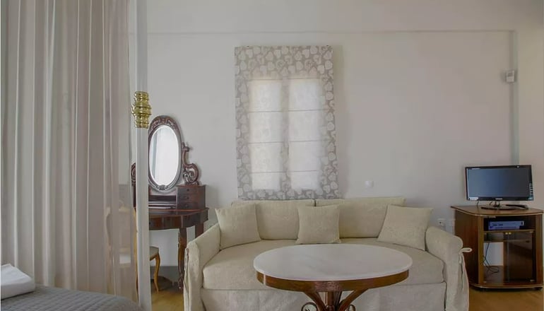 Emilia Luxury Apartments - Μέγας Γιαλός, Σύρος