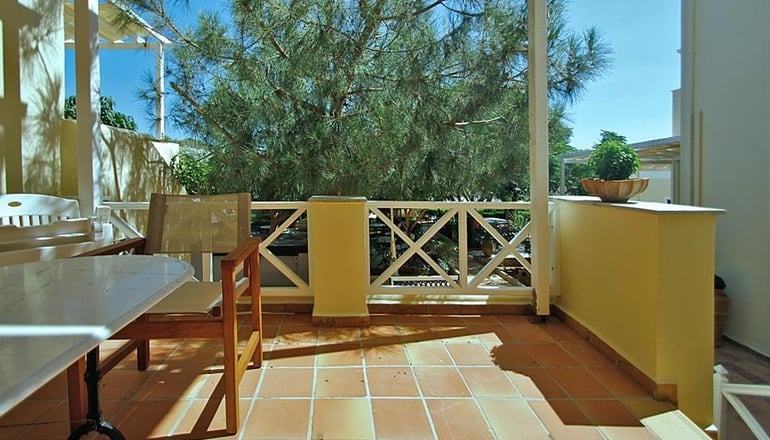 Emilia Luxury Apartments - Μέγας Γιαλός, Σύρος
