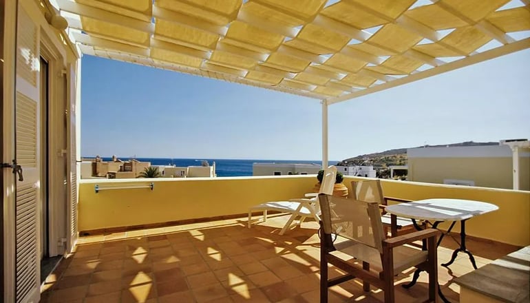 Emilia Luxury Apartments - Μέγας Γιαλός, Σύρος